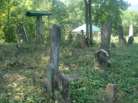 кладбище селения Нижний Курчал.