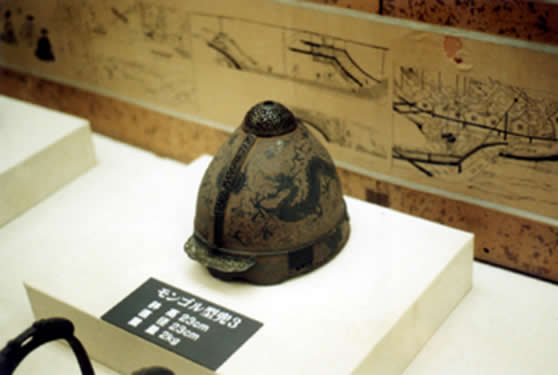 Шлем, относящийся якобы к эпохе монгольской династии Юань 