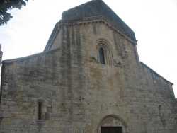 Церковь  Сант Пере де Бесалу 